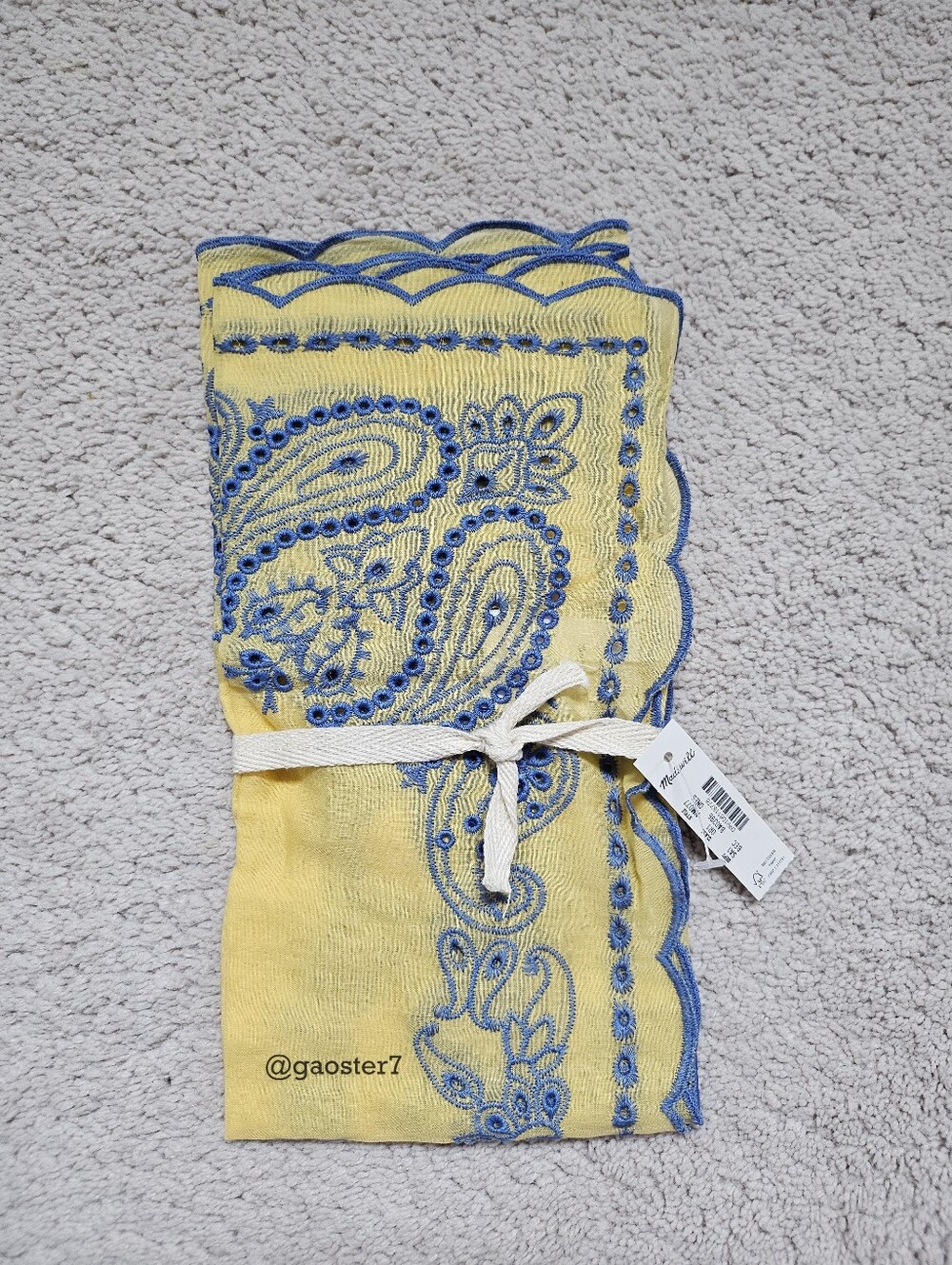 Madewell Organic Cotton Eyelet Bandana - Picture 4 of 6